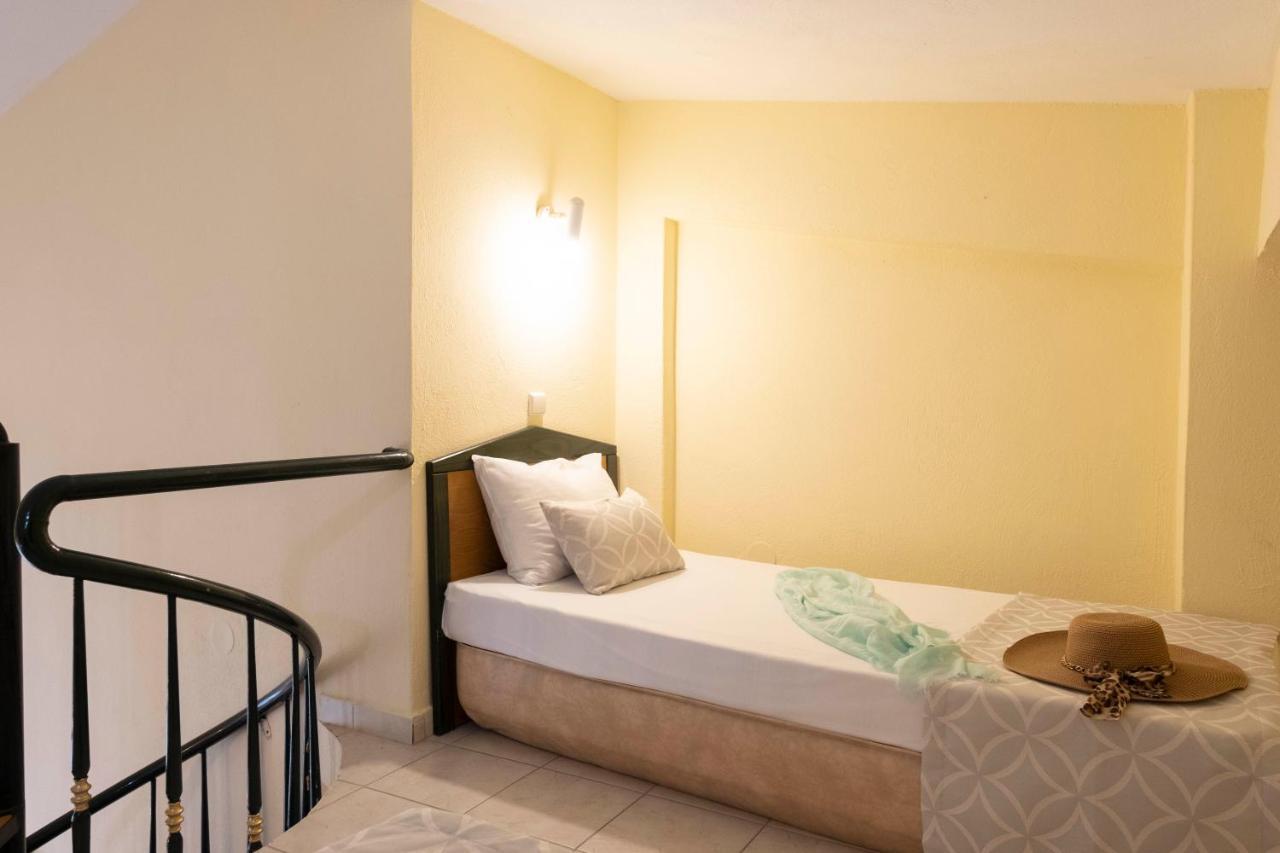 Aristides Hotel Foúrka Eksteriør bilde