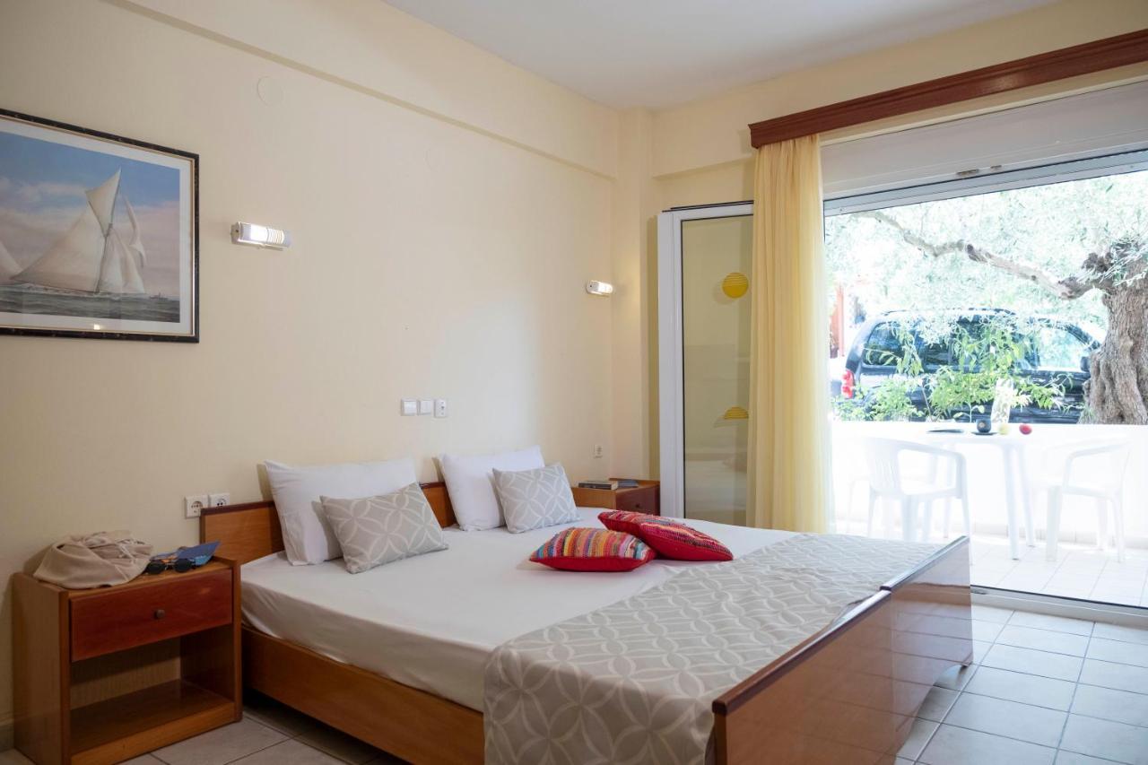 Aristides Hotel Foúrka Eksteriør bilde