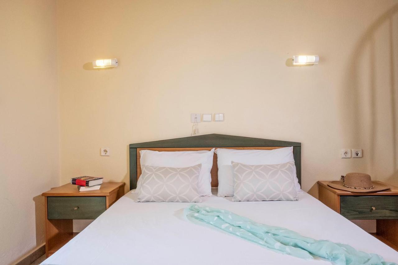 Aristides Hotel Foúrka Eksteriør bilde