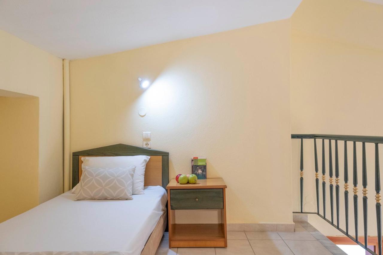 Aristides Hotel Foúrka Eksteriør bilde