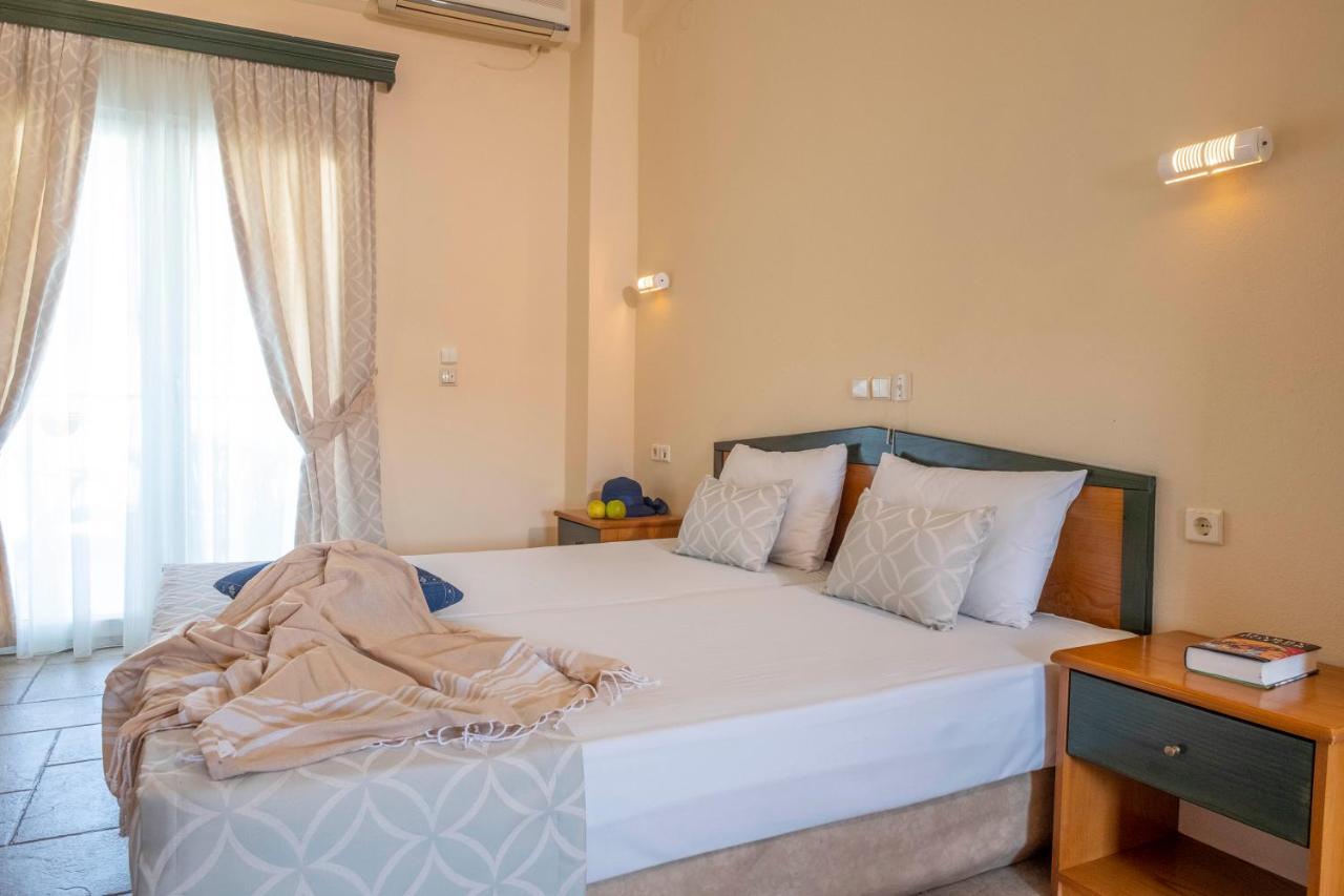 Aristides Hotel Foúrka Eksteriør bilde